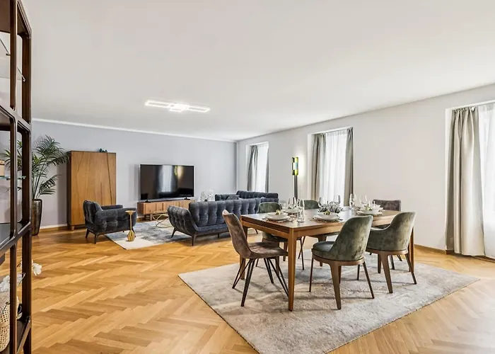 Old Town Gem By Grossmuenster Free Parking Appartement *