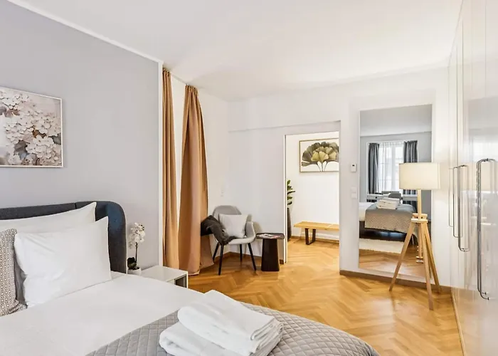 Old Town Gem By Grossmuenster Free Parking